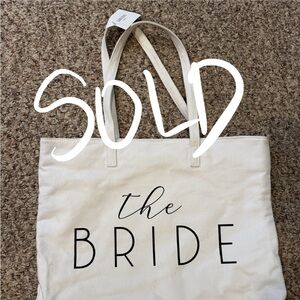 🚫 SOLD 🚫 David's Bridal White Bride Tote with Gold Trim - NWT